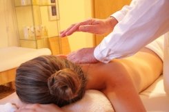 Massage Gutschein Köln für Massagen bei Physiotherapie- und Massagepraxis Kemper Köln - Rodenkirchen - Bayenthal